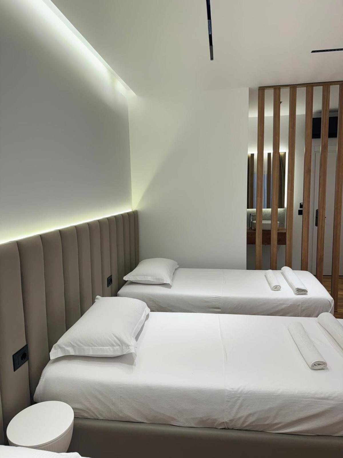 Hotel Jurgen Lezhe Luaran gambar