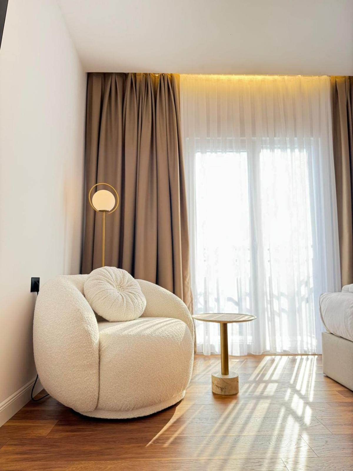 Hotel Jurgen Lezhe Luaran gambar